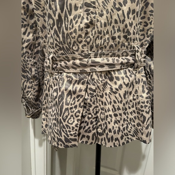 Lisa Int’l Animal Print Short Trench Coat/Jacket - Picture 9 of 10